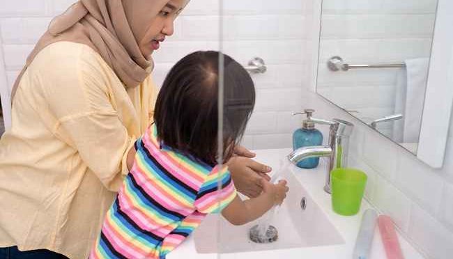 Cara Tepat Mengajarkan Kebersihan Kepada Anak Sejak Dini