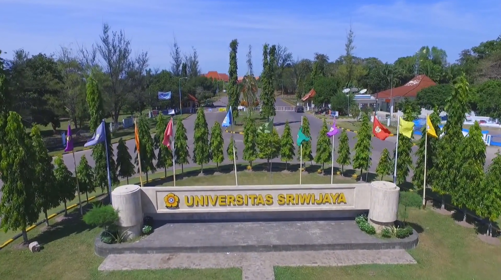 10 Universitas Terbaik Surabaya 2024 Versi Unirank 159